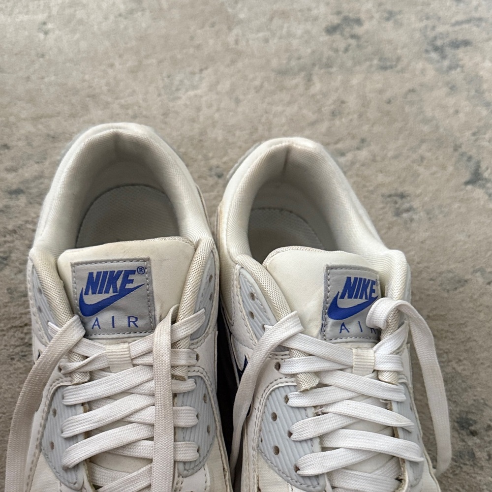 Nike Air Max White and Blue Sneakers - Picture 5 of 6